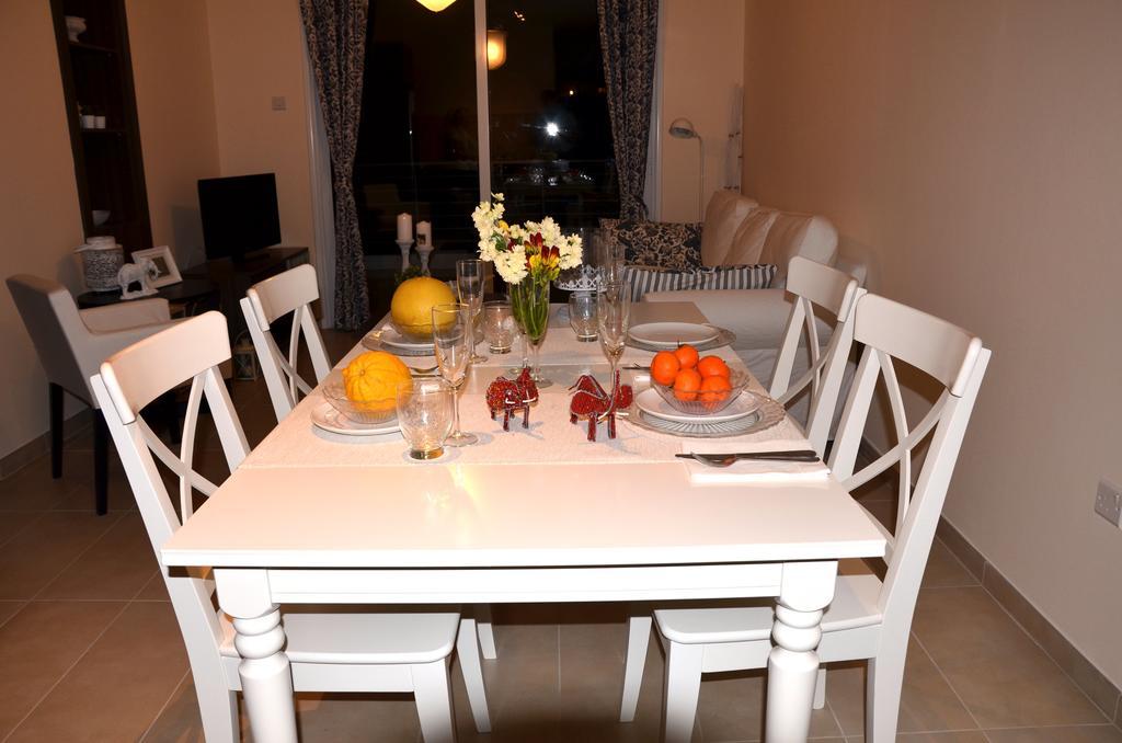 Domino Blue Apartment Paralimni Exterior photo